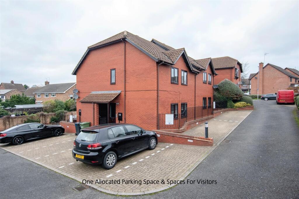 Brickhill Mews, Wellingborough, NN8 photo 2