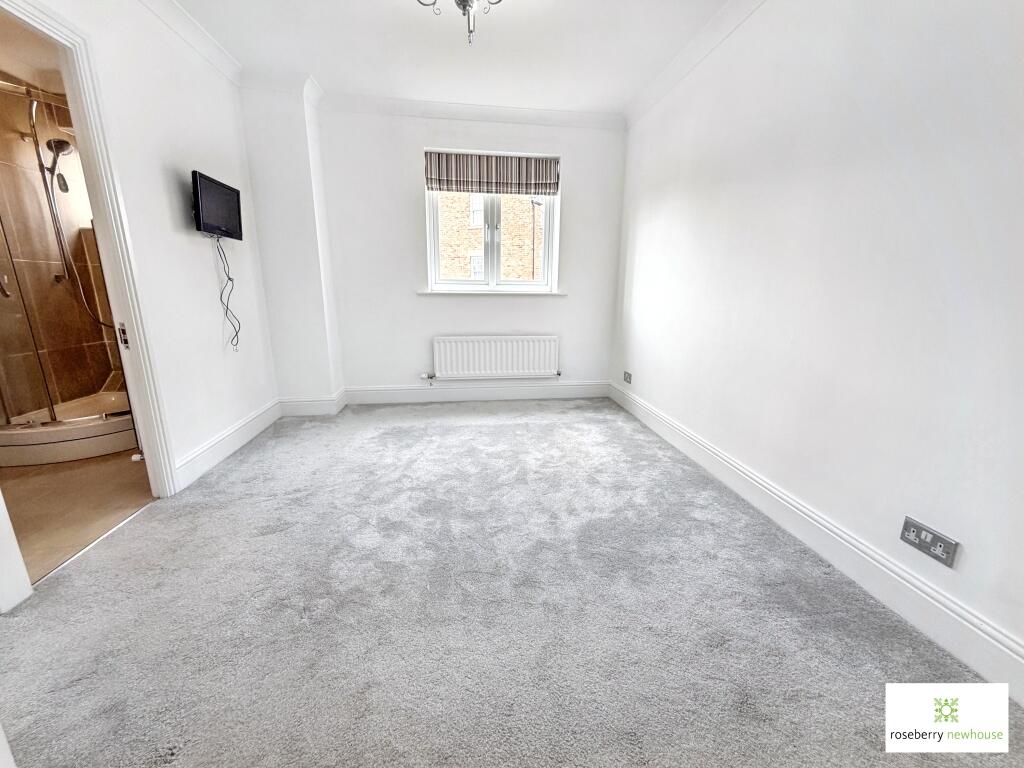 House in Stockton-on-Tees - More