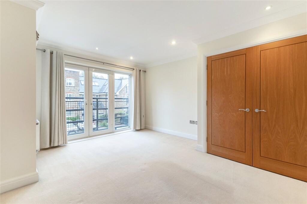 Dowgate House, Whittets Ait, Jessamy Road, Weybidge, KT13 photo 5