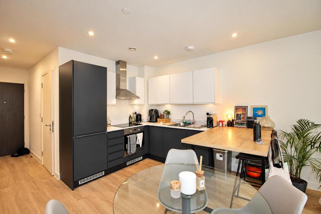 Apartment in Manchester - View 4