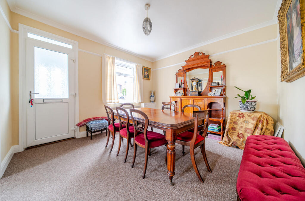 House in Tunbridge Wells, Kent - View 4