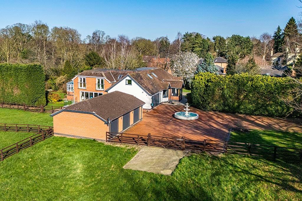 Main image of property: Greenacres, Lambley Road, Lowdham, Nottinghamshire, NG14 7AY