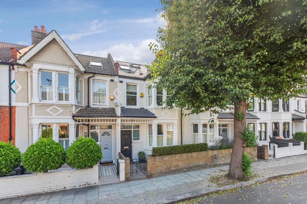 House in London, Summerstown - View 5
