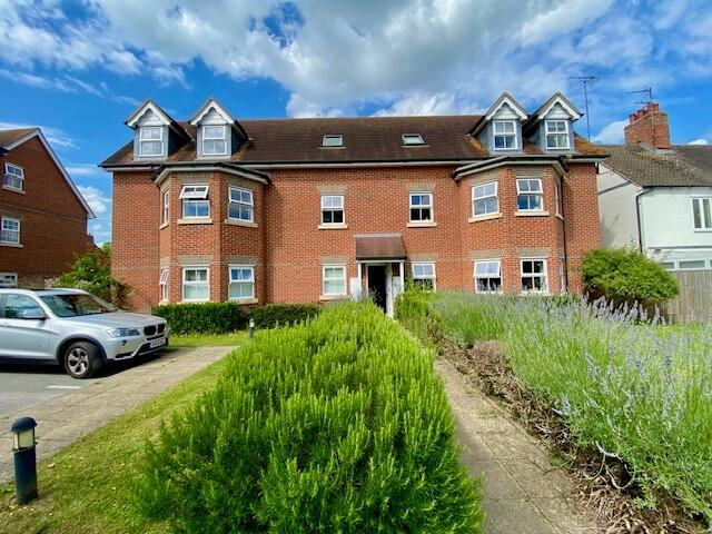 Main image of property: Phoenix Court, Thame, OX9