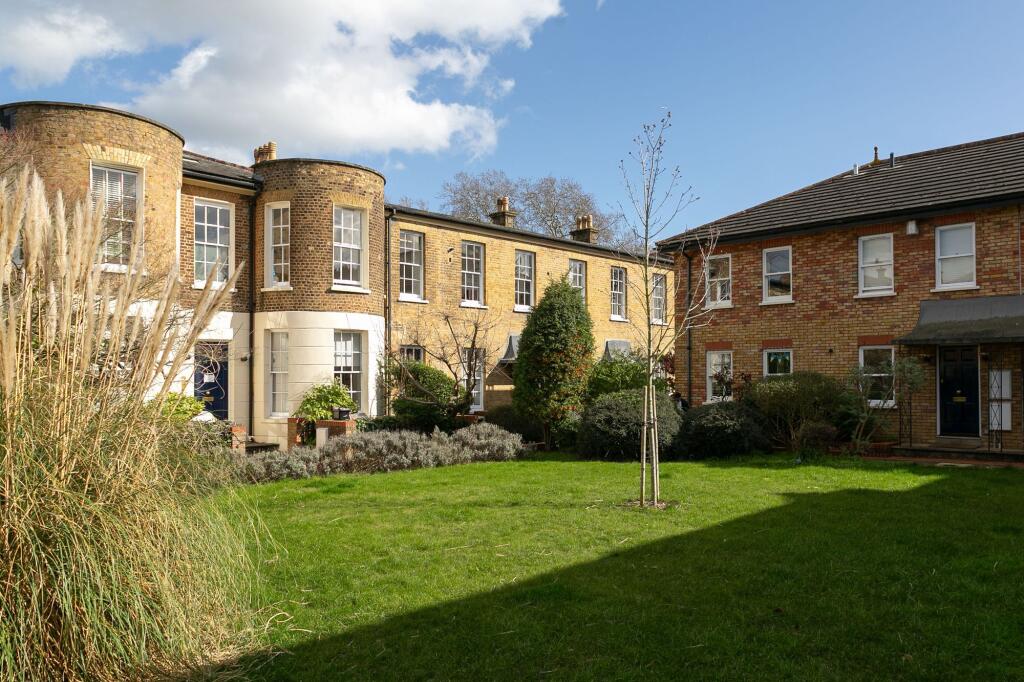 Main image of property: Elderwood Place, London, SE27