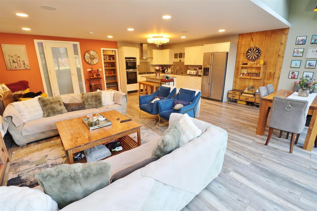 Main image of property: Stanborough Avenue, Borehamwood