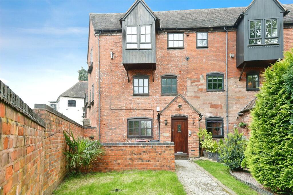 Main image of property: Coleshill Road, Furnace End, Birmingham, Warwickshire, B46
