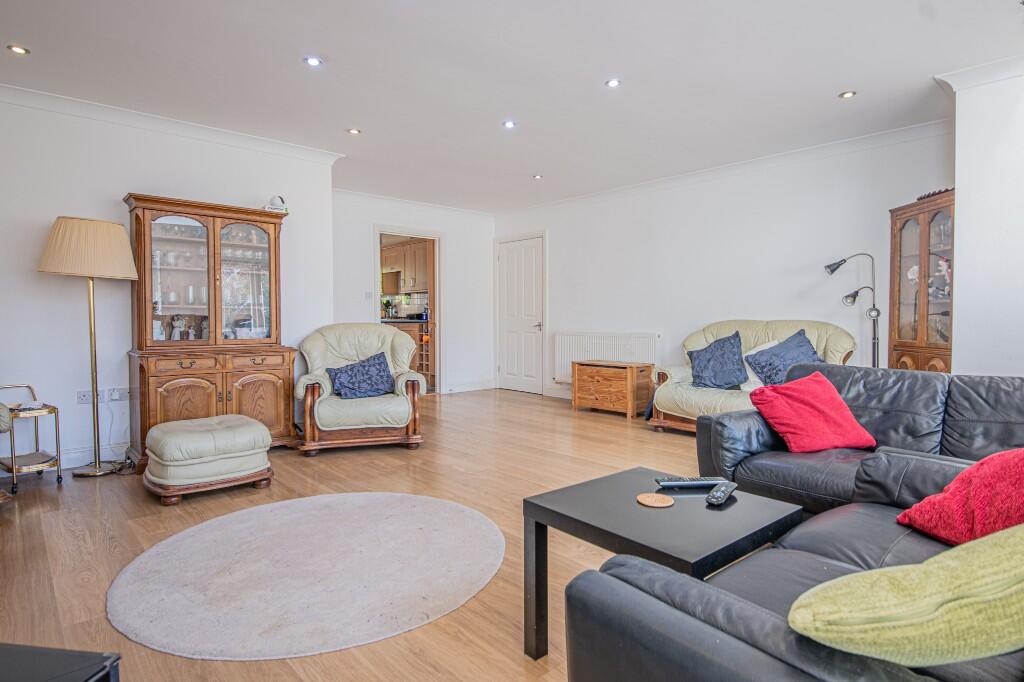 Botley Road, Horton Heath, Eastleigh, SO50 photo 3