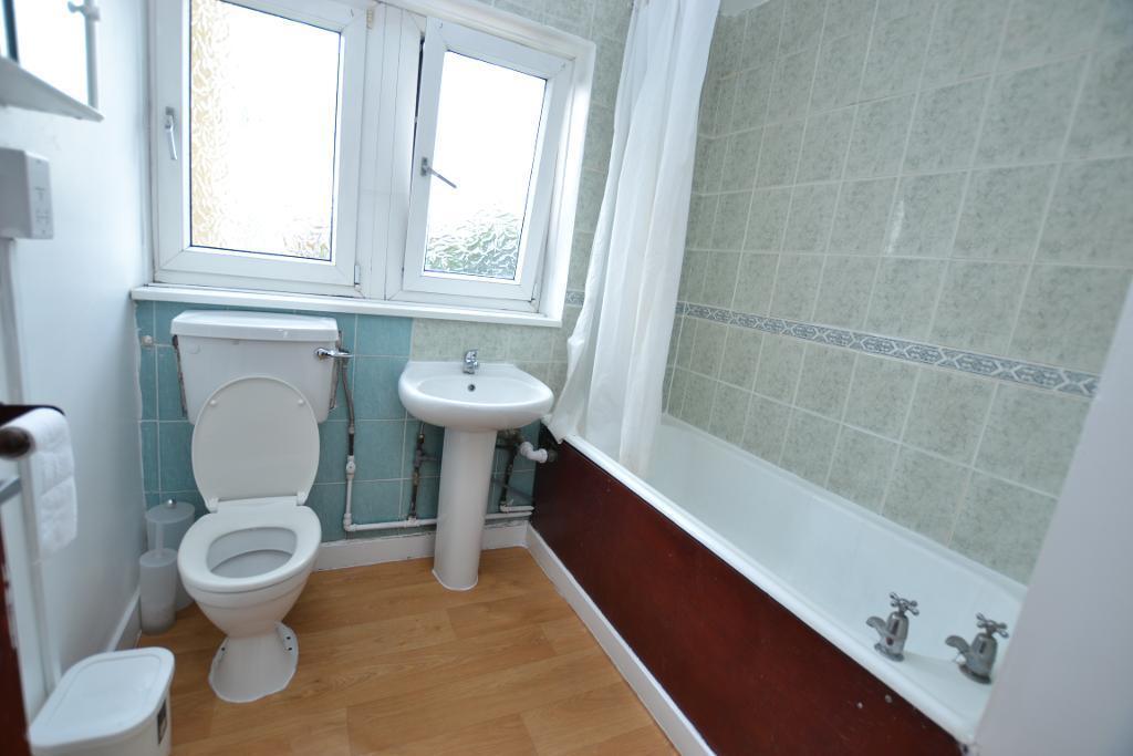 3 bedroom maisonette for rent