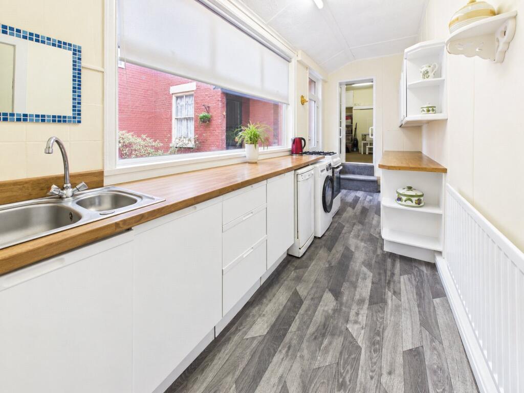 Auckland Terrace, Shildon, Durham, DL4 photo 5