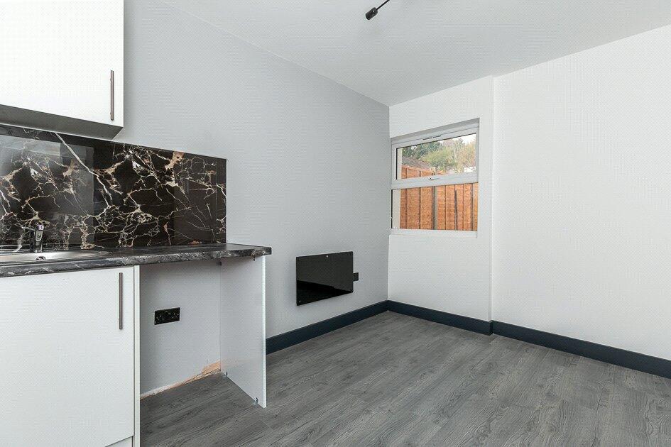House in Redhill - View 5