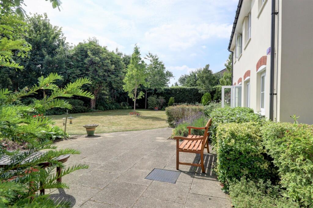Apartment in Hemel Hempstead, Hazlemere - View 4
