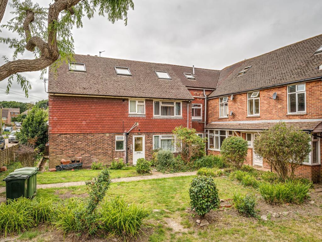 Flat 10, Chalfont, Compton Terrace, Hailsham photo 2