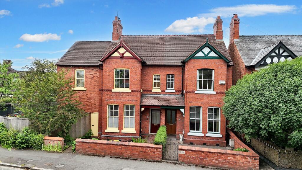 3-bed semi-detached on Millstone Lane, Nantwich, CW5, £300,000