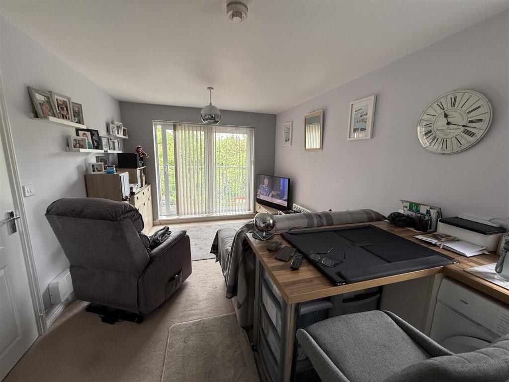 Saw Mill Way, Burton-On-Trent photo 4