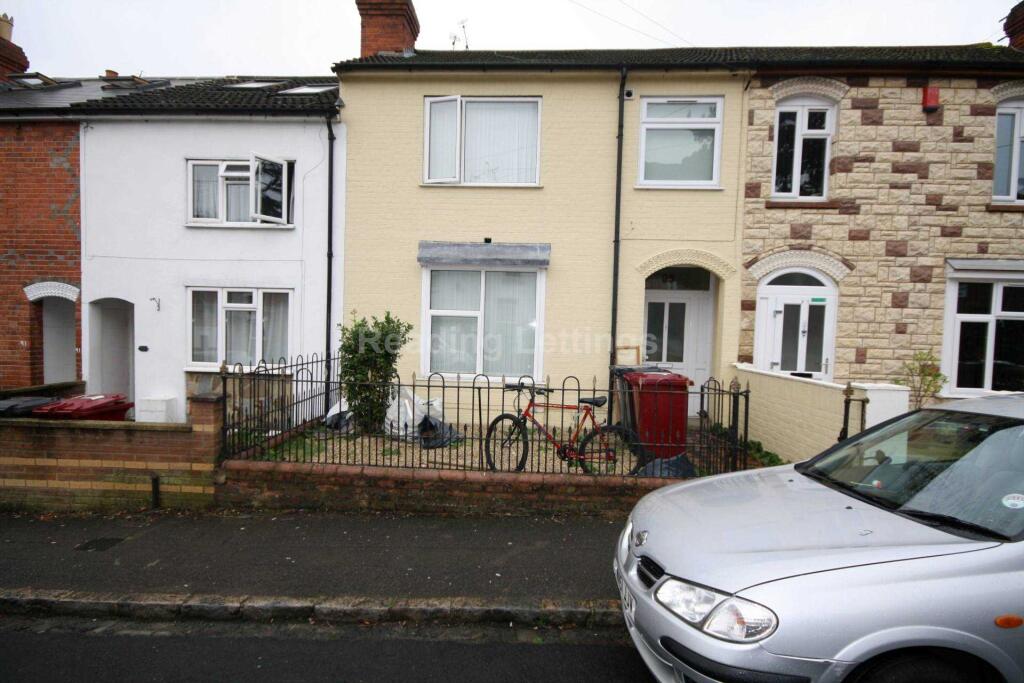 Main image of property: Donnington Gardens, Reading - GAS INCLUDED