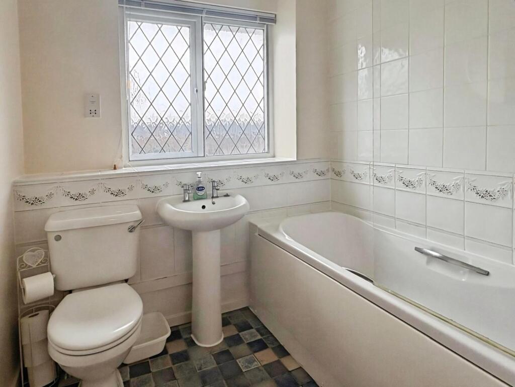 Additional image 9 of Exeter Drive, Tamworth, Staffordshire