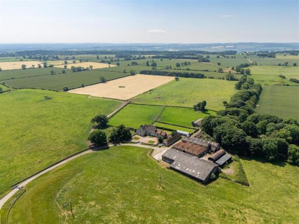 Kneeton Hall Farm.jpg