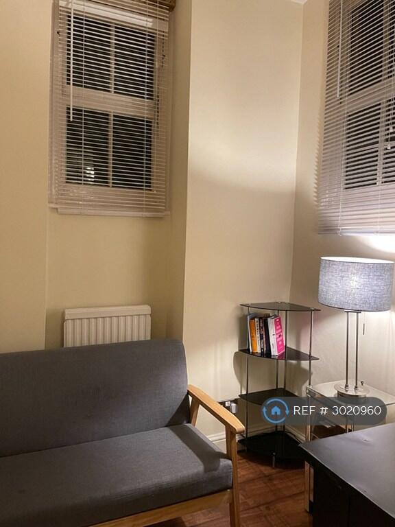Main image of property: Cavendish Mansions, London, EC1R