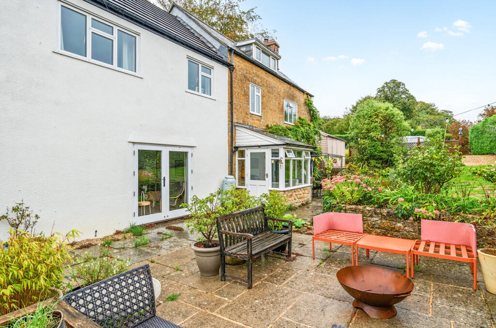 Woolston Road, Woolston, North Cadbury, Somerset, BA22 7BL