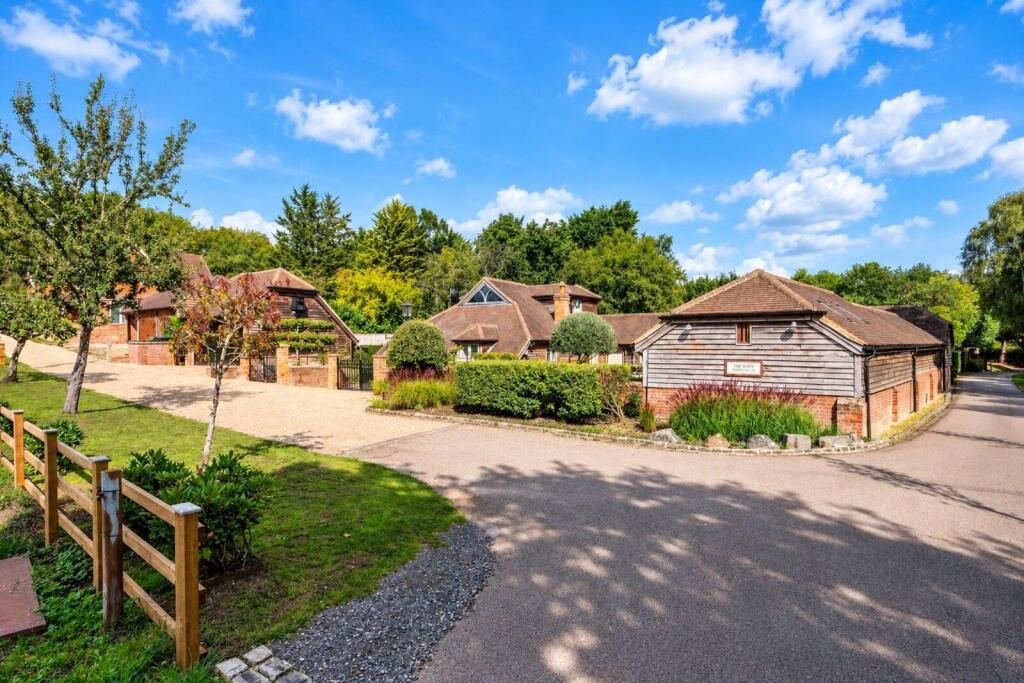 House in Guildford - View 4