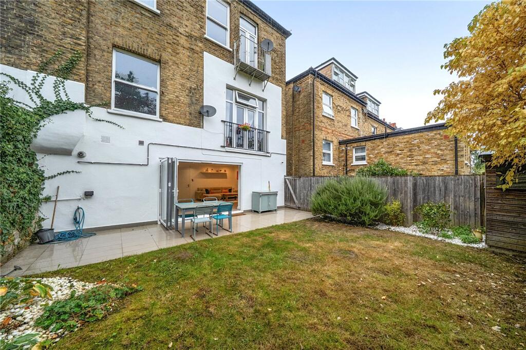 Apartment in London, West Norwood - View 2