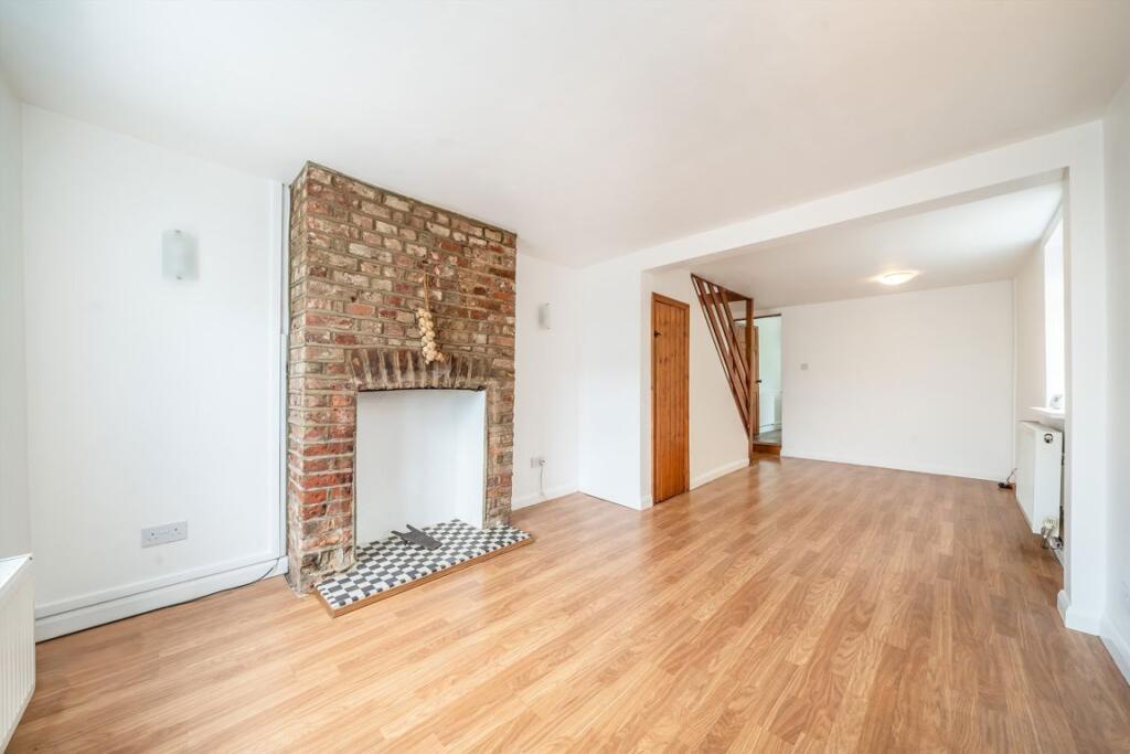 House in Twickenham - View 3