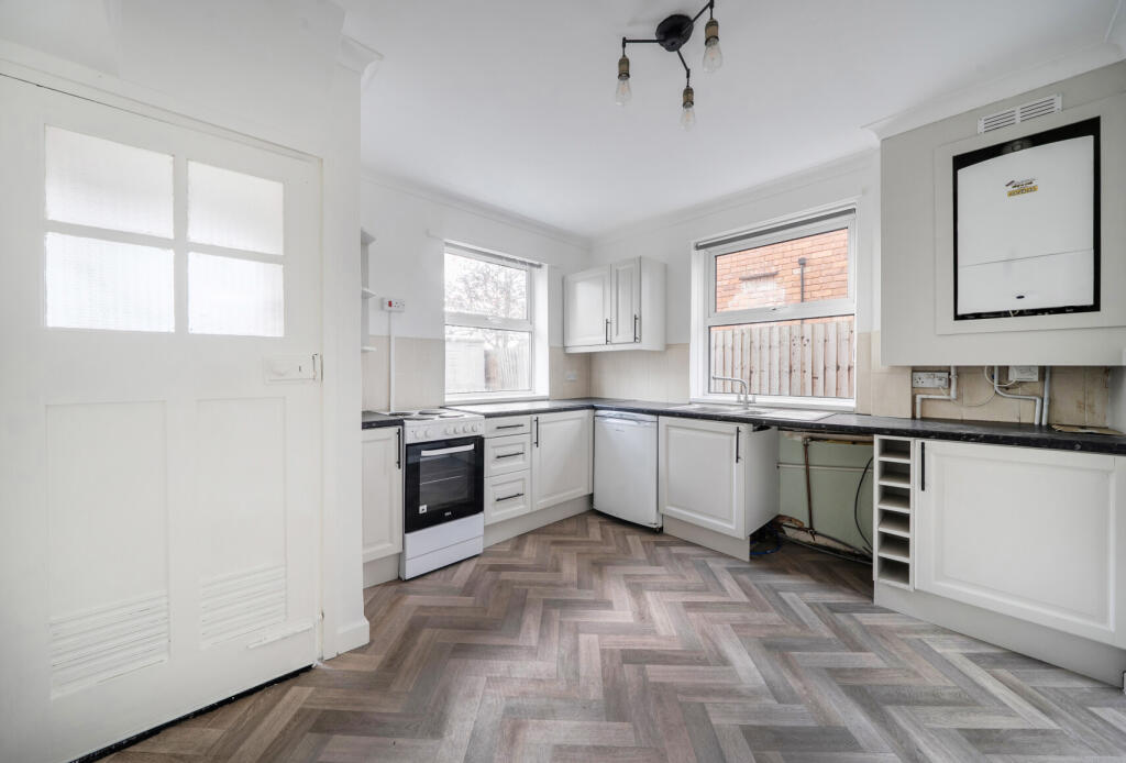 House in Cheltenham, Hatherley, St Mark's - View 4