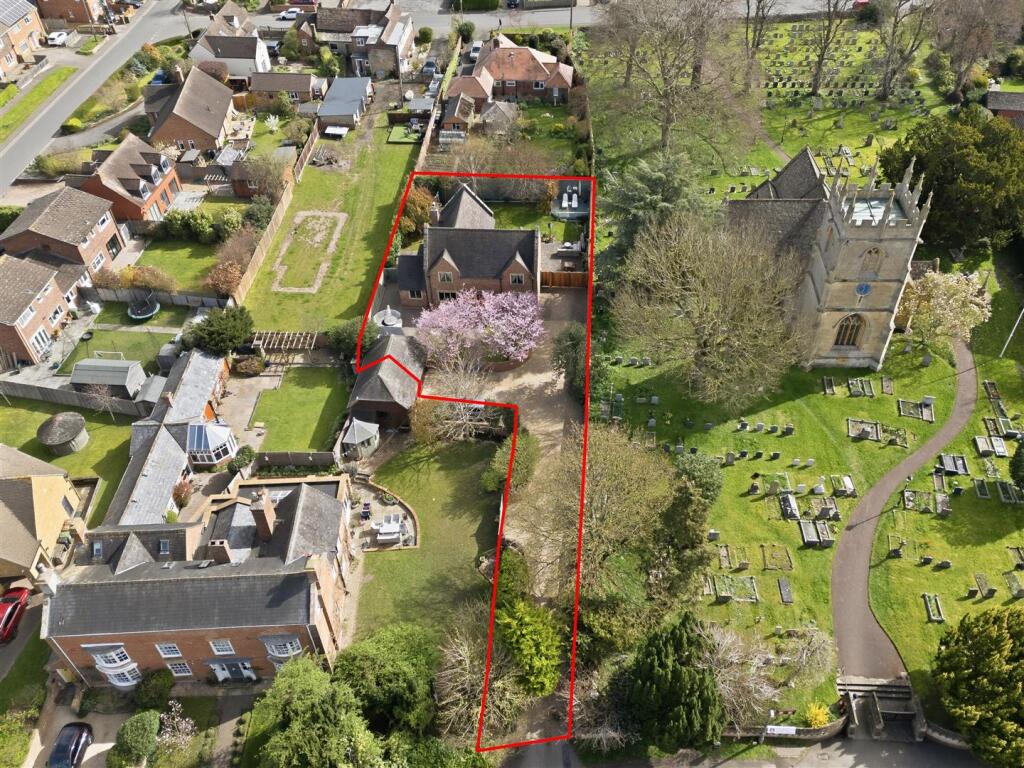 Main image of property: High Street, Badsey