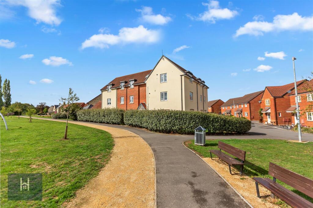 Main image of property: Scythe Way, Thornbury