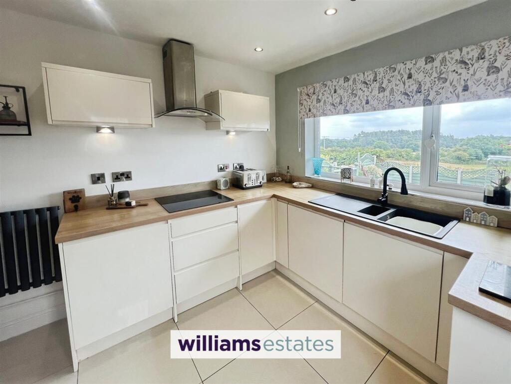 Drury Lane, Buckley, CH7 photo 4