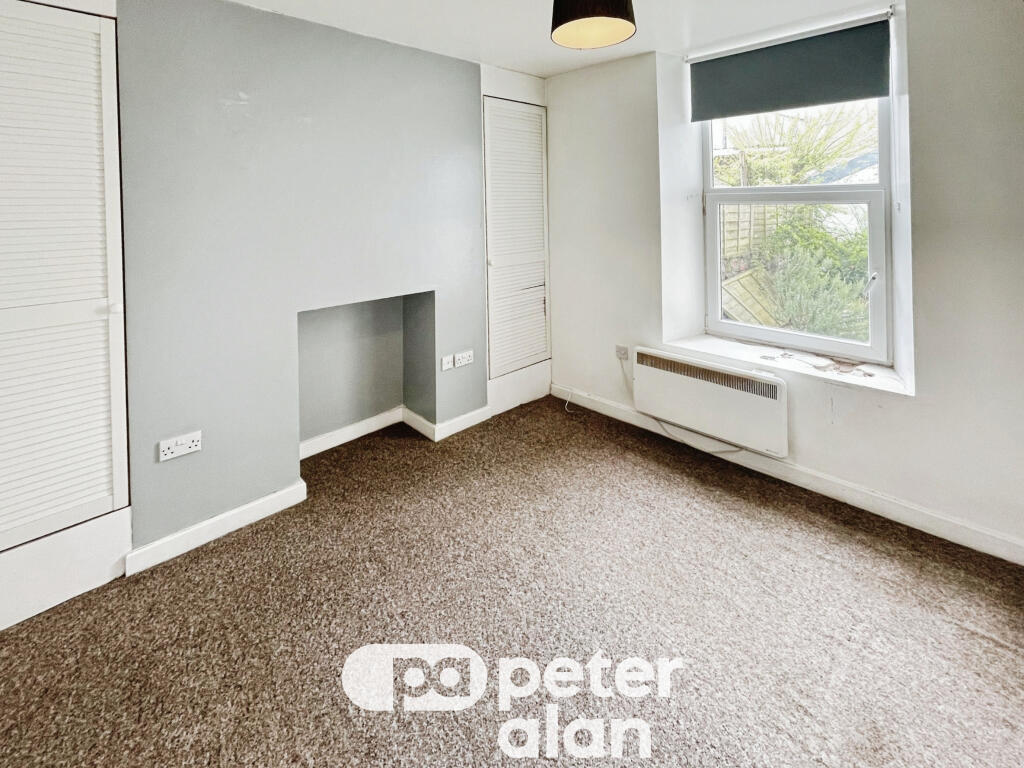 Apartment in Newport - View 5