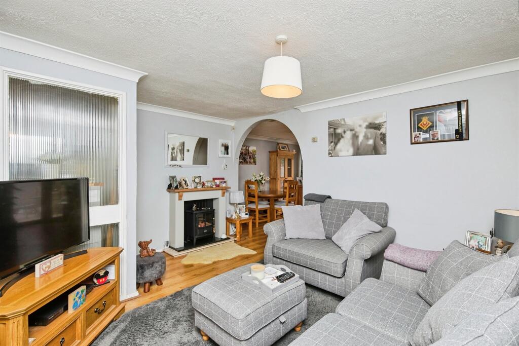 Sandringham Drive, Spondon, Derby photo 2