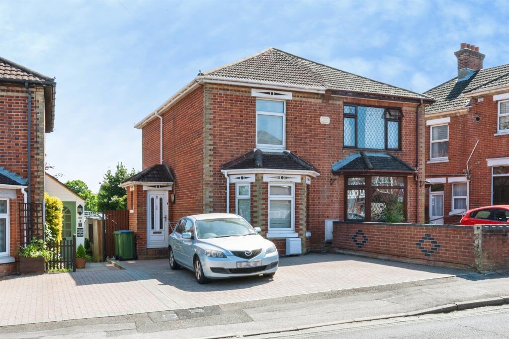 Main image of property: Bath Road, Southampton