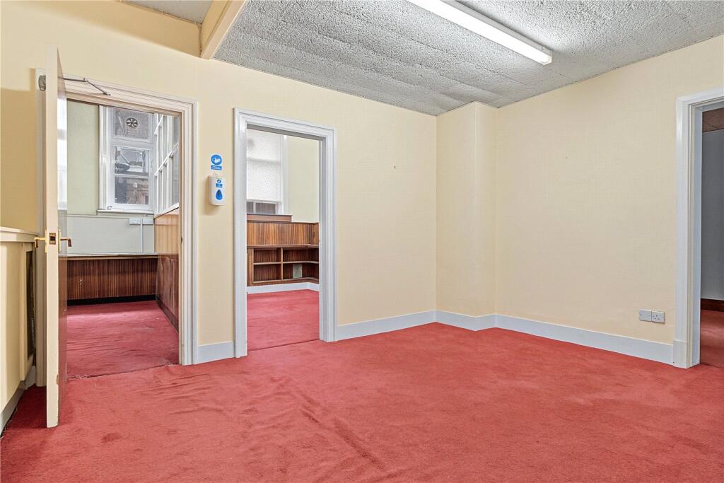 House in Swindon - View 5