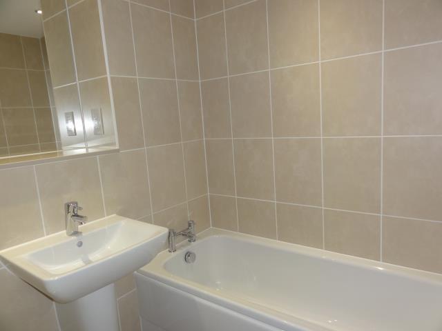 Apartment in Reading, Greenham - More