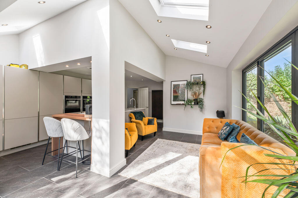 House in Runcorn, Manor Park, Sandymoor - More
