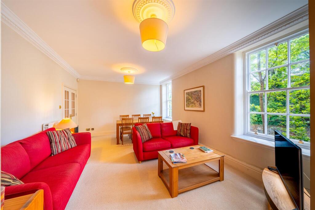 Apartment in Nottingham, The Park - View 3