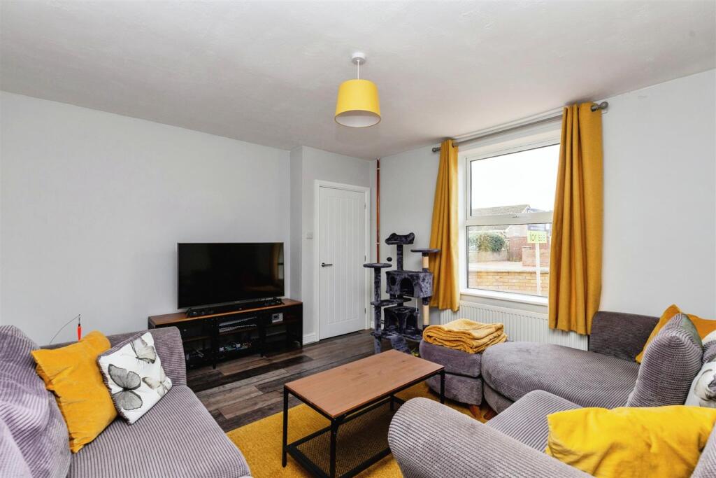 House in Fenland, Whittlesey - More