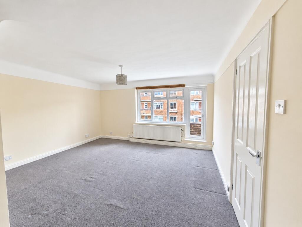 Main image of property: Withewood Mansions, Shirley Road, SOUTHAMPTON