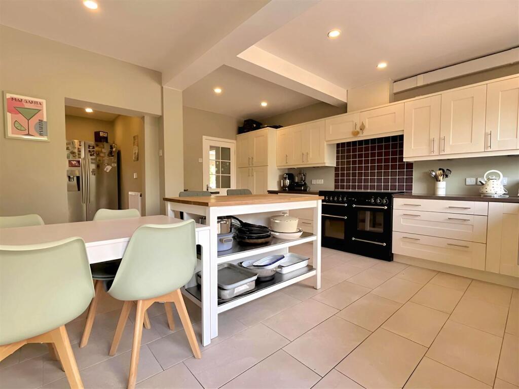 House in Birmingham, Thimble End, Sutton Coldfield - View 2