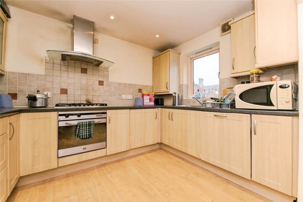 Apartment in Exeter, St Thomas - View 5