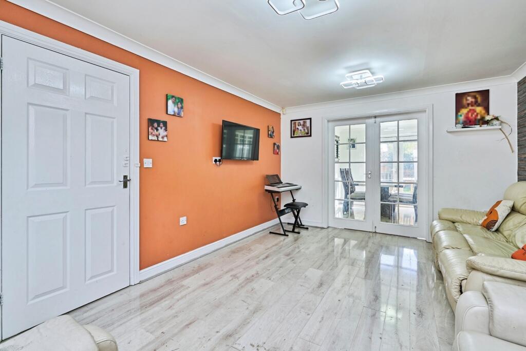 House in Sandwell, West Midlands - View 5