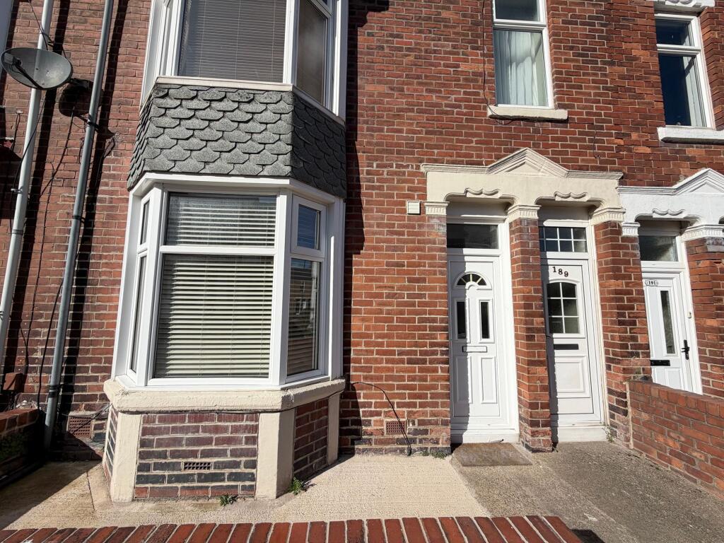 2-bed flat on Osborne Avenue, South Shields, NE33, £120,000