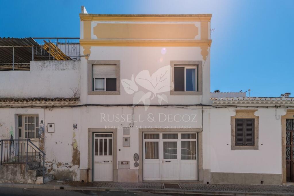 Main image of property: Algarve, Estói