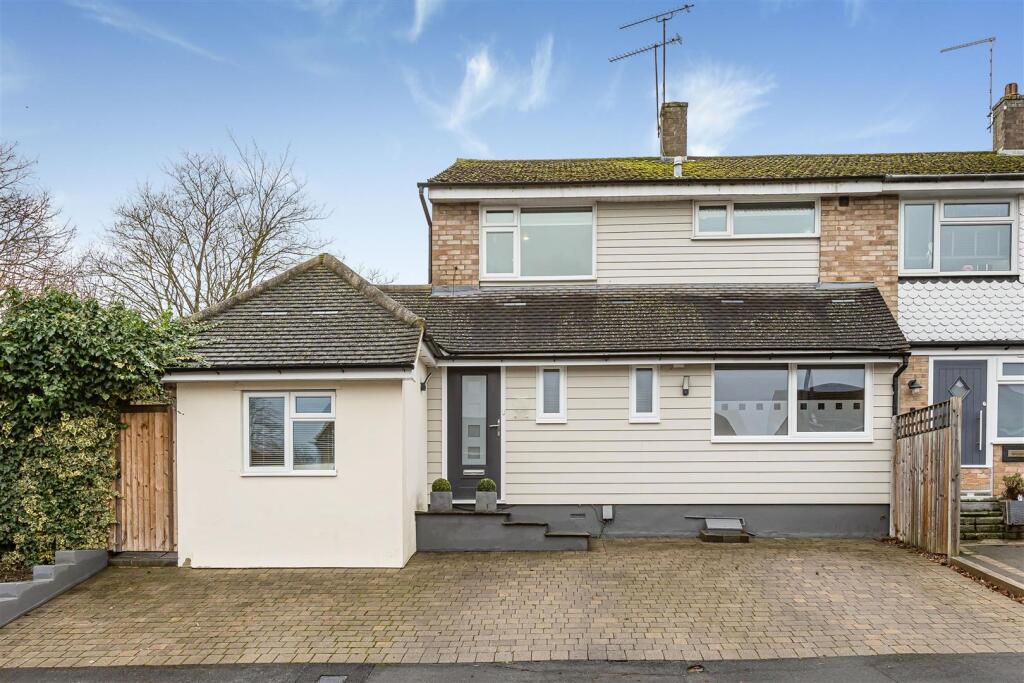 Main image of property: Hazeldell, Watton At Stone