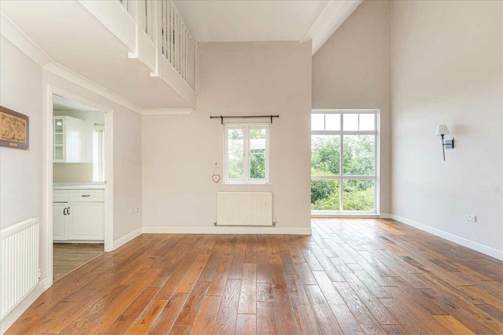 Nyall Court, Kidman Close, ROMFORD photo 3