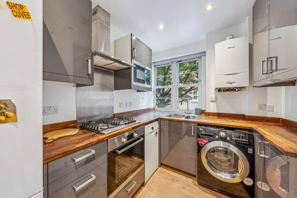 Apartment in London - View 2