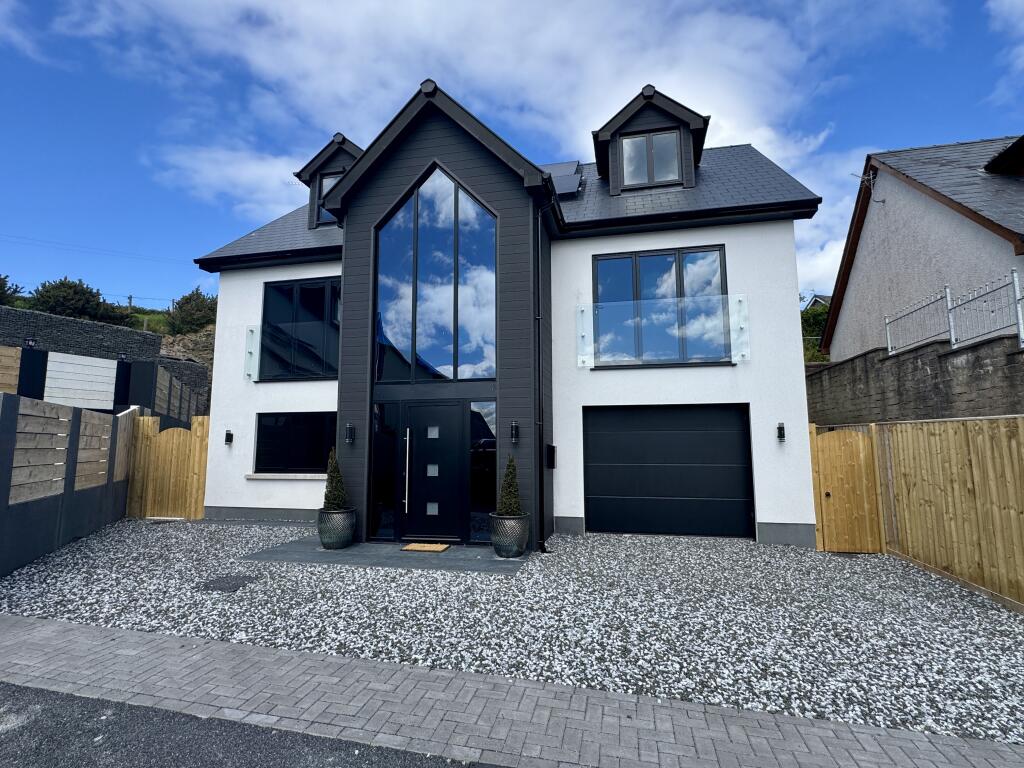 Main image of property: Croesyceiliog, Carmarthen