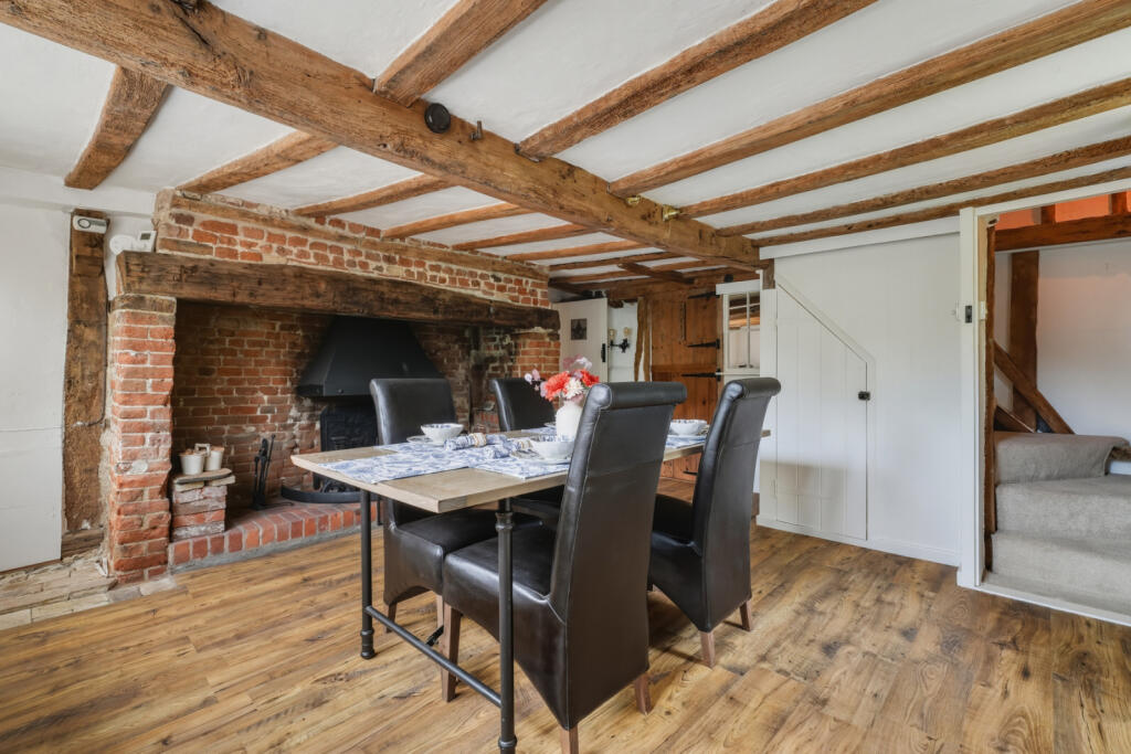 House in Cambridge - More